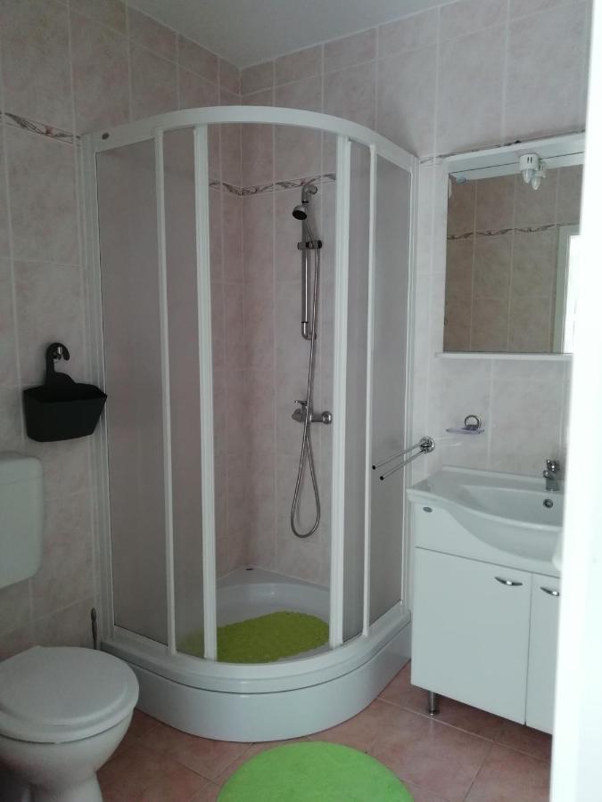 Apartmani Ban Омишаль Экстерьер фото